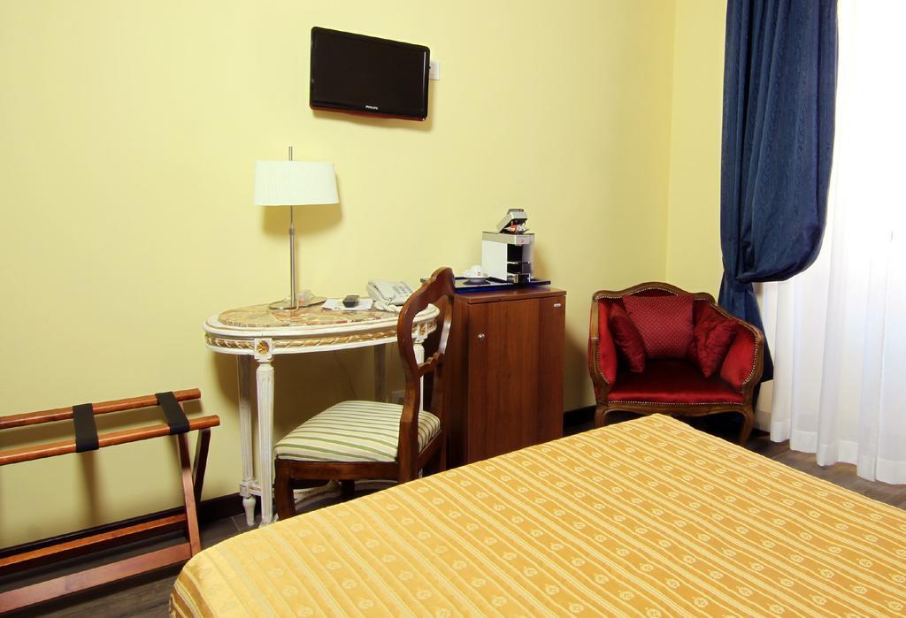 Albergo Al Viale Trieste Ngoại thất bức ảnh
