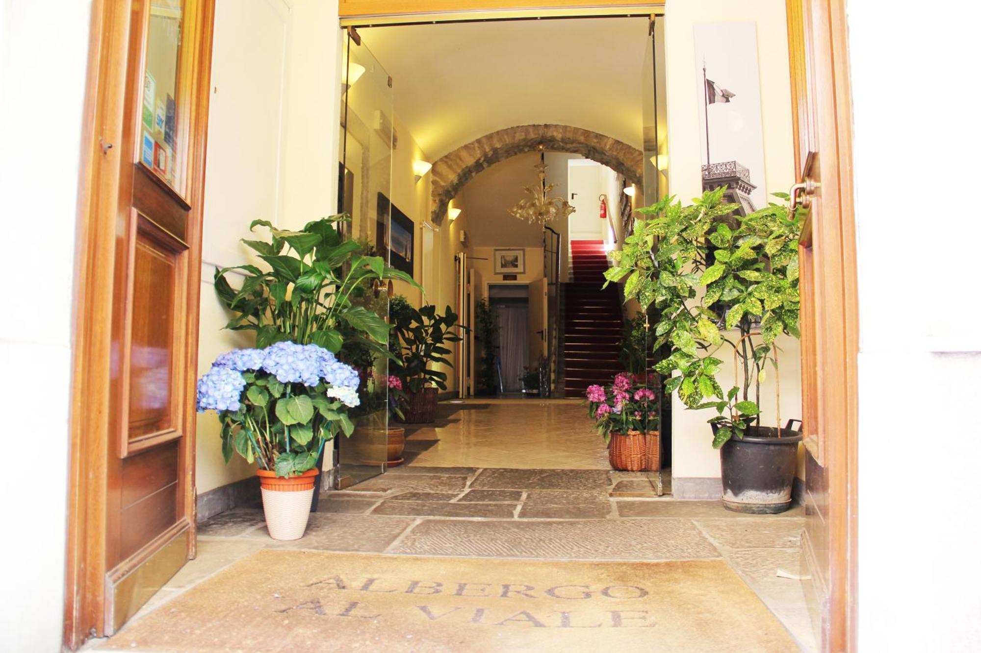 Albergo Al Viale Trieste Ngoại thất bức ảnh