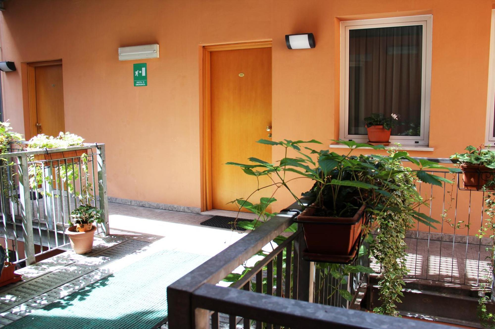 Albergo Al Viale Trieste Ngoại thất bức ảnh