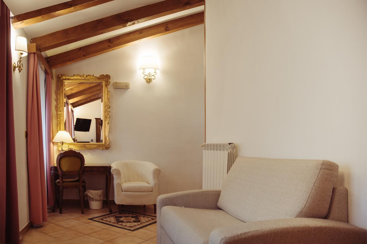 Albergo Al Viale Trieste Ngoại thất bức ảnh